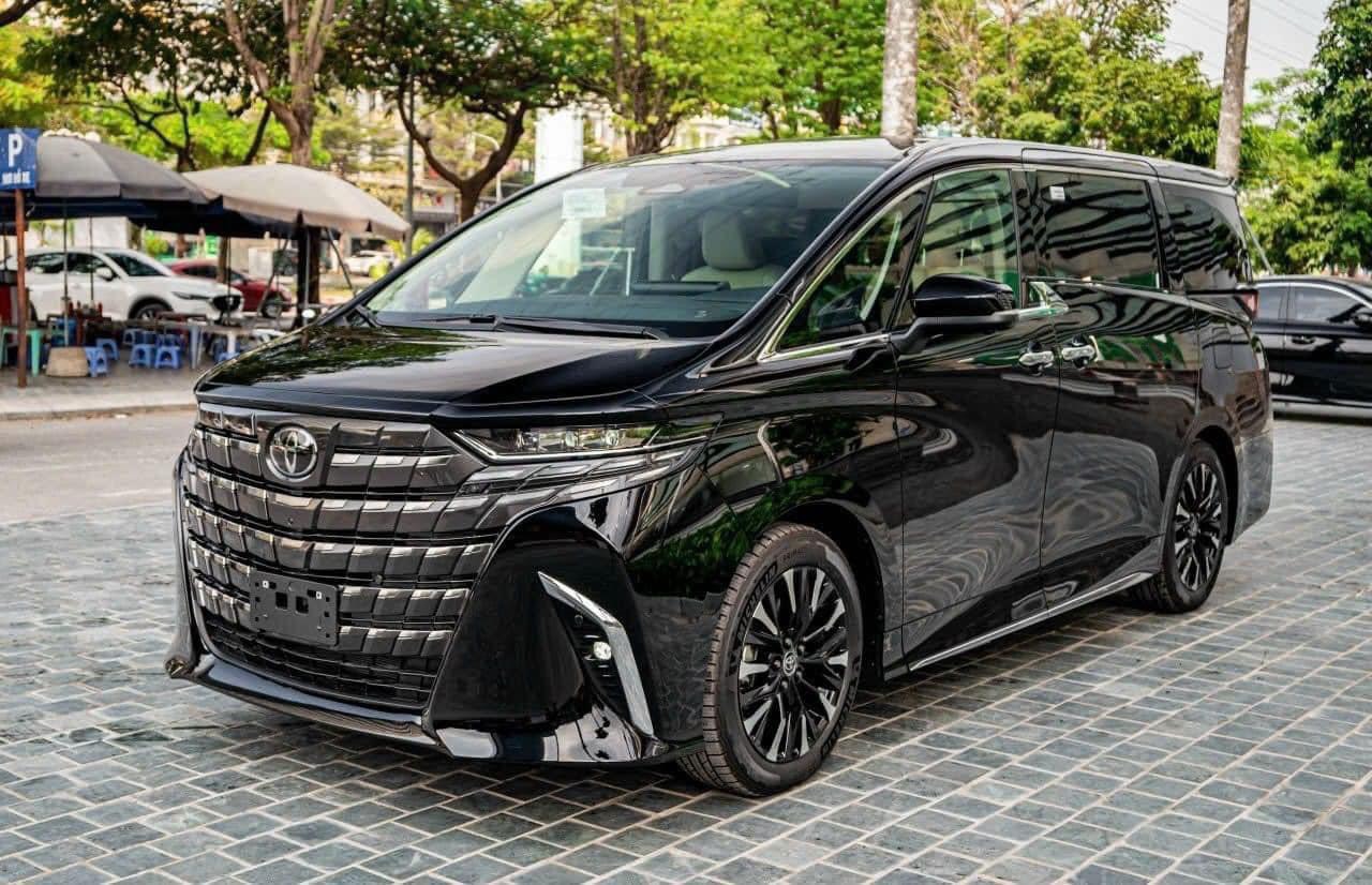 TOYOTA LAND CRUISER LC300 THÁNG 12/2023, DIỄN BIẾN CUNG CẦU