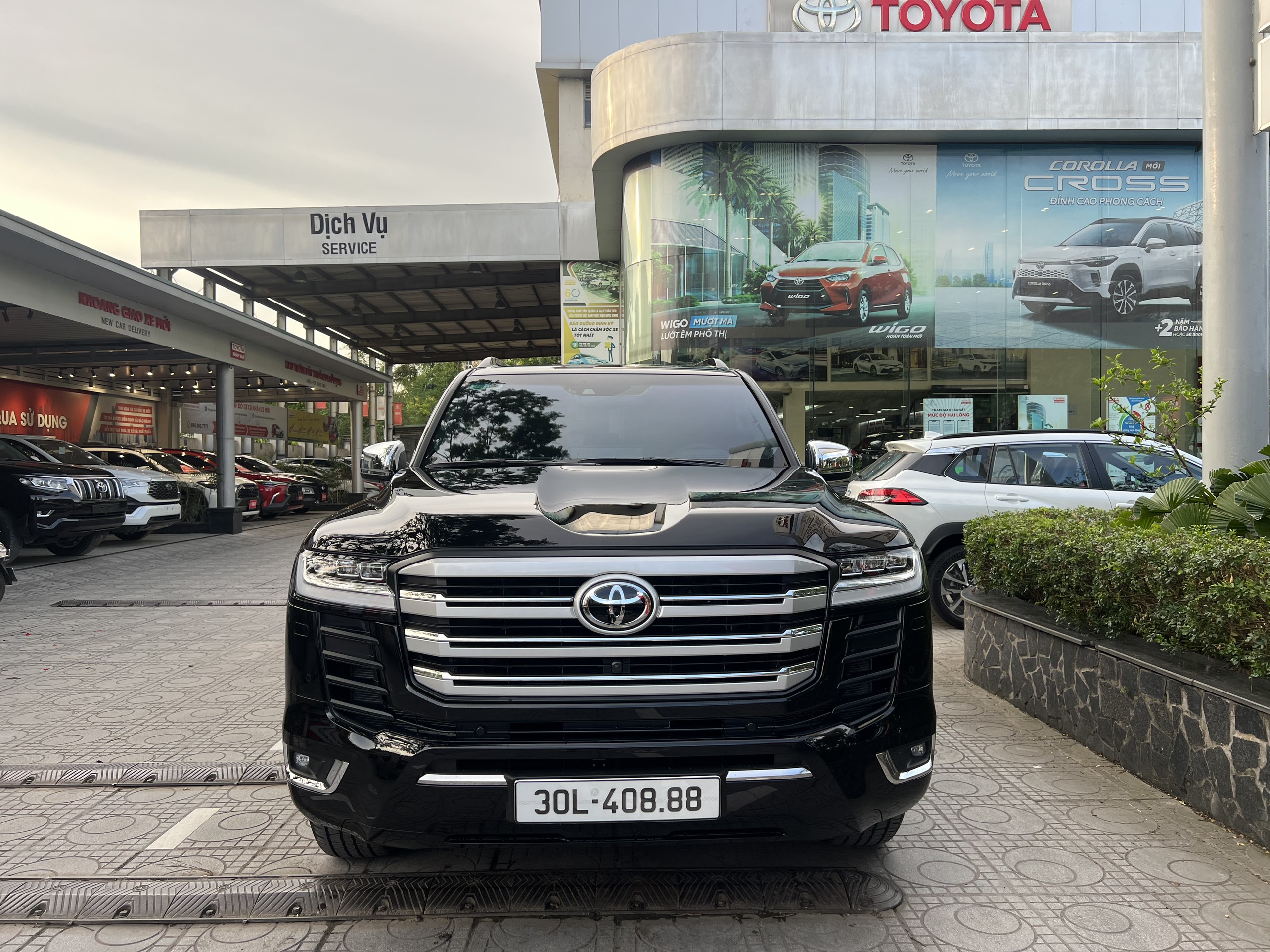 BÀN GIAO CHIẾC XE TOYOTA LAND CRUISER LC300 TỚI KHÁCH HÀNG Ở THÁI NGUYÊN