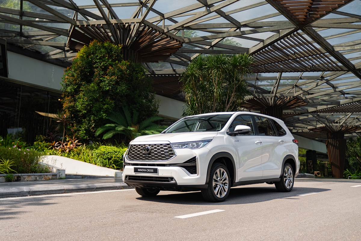 INNOVA V