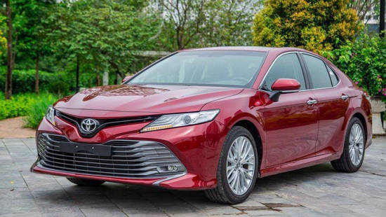 GIÁ LĂN BÁNH TOYOTA CAMRY 2020 | NHẬP KHẨU THÁI LAN