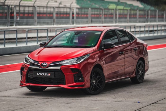 So sánh nhanh trang bị trên các phiên bản Toyota Vios 2021