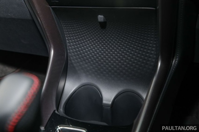 Toyota Vios có thêm phiên bản thể thao GR-S - 16